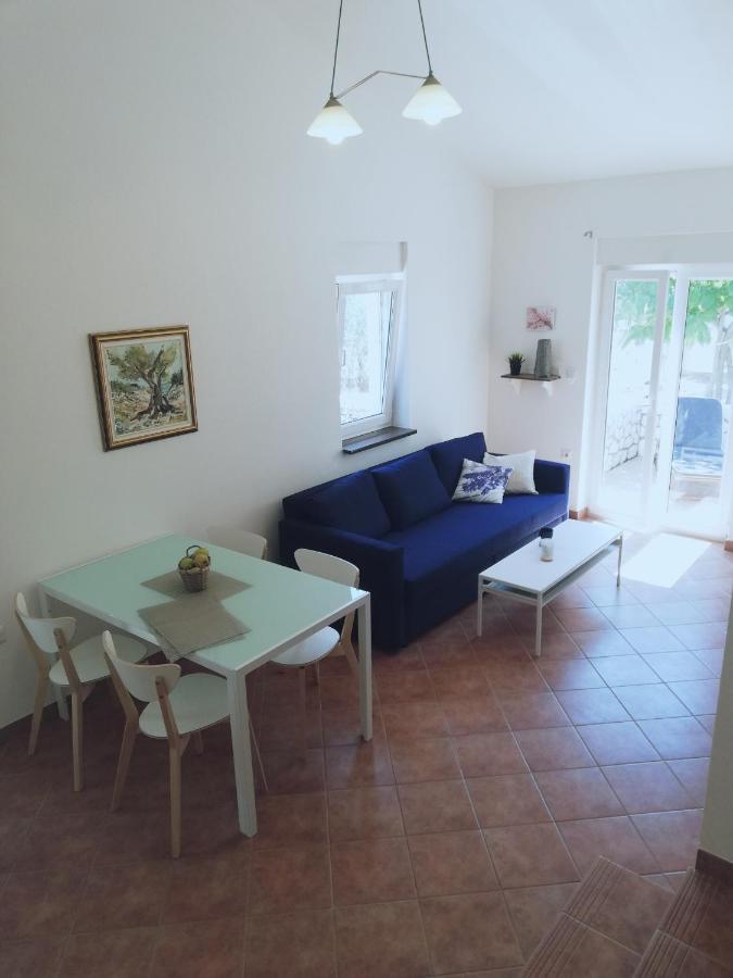 Lavender House Villa Mandre Exterior photo